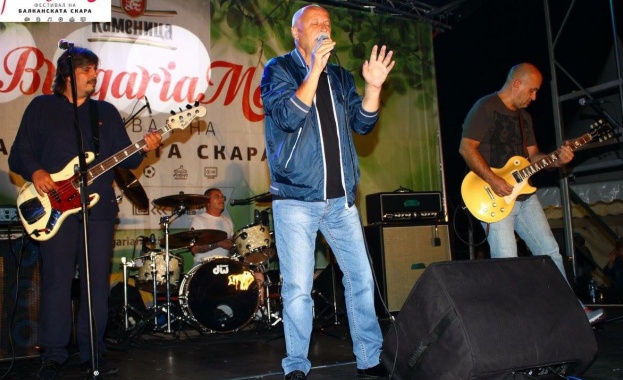 Началото на фестивала BurgasMezi бе поставено от рок динозаврите група