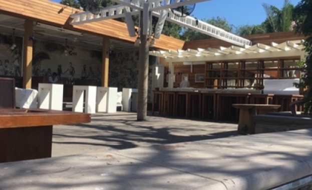 Най малко един човек е загинал а четирима са ранени