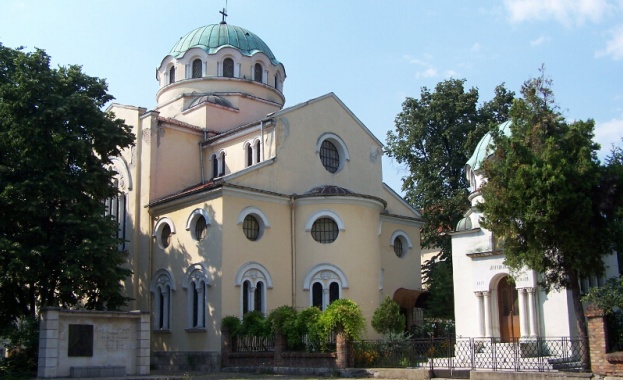 Мощите и чудотворната икона на св Пантелеймон ще пристигнат във