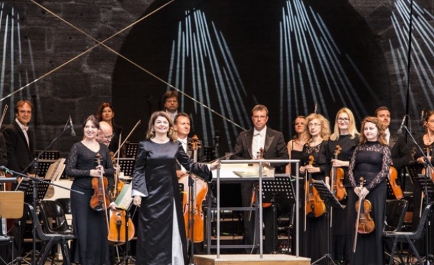 Лятното европейско концертно турне на София Симфоникс което премина през