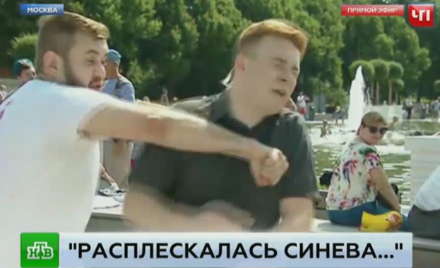 Кореспондент на руската НТВ отнесе кроше по време на живо