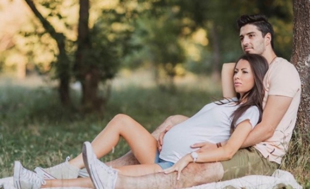 Волейболният национал Тодор Скримов и обявената в социалните мрежи за