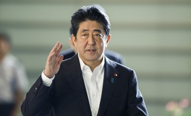 Японското правителство подаде оставката си преди преустройката планирана от министър председателя