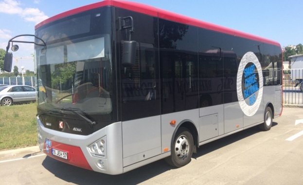 По улиците на Бургас тръгва чисто нов автобус Маломестният Карсан