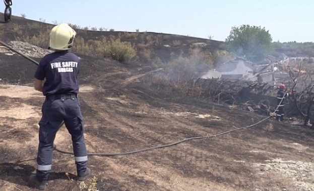 В летните месеци пожарната е нащрек 24 часа в денонощието