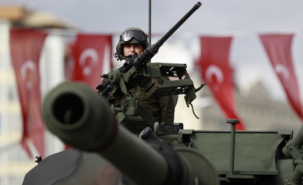 Катар провежда съвместни учения с турски войски съобщи местна медия
