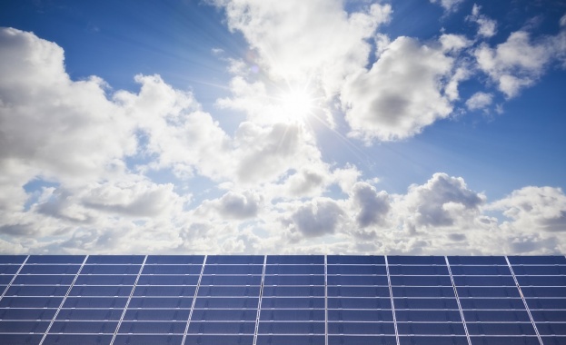 Заедно с PowerUp който е предназначен за стартиращи компании InnoEnergy