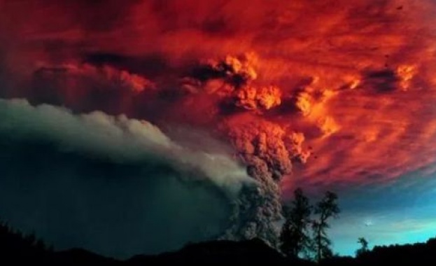 Два древни зъба намерени в индонезийска пещера намекват че нашият