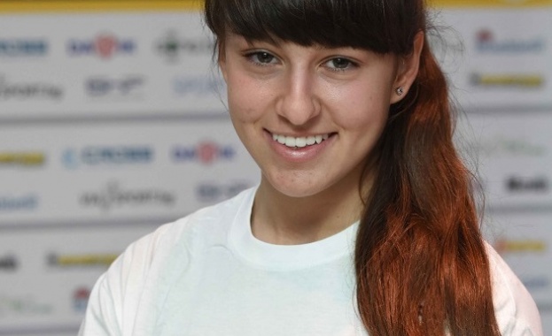 Спортният талант на Еврофутбол Стефани Музакова поведе в общото класиране