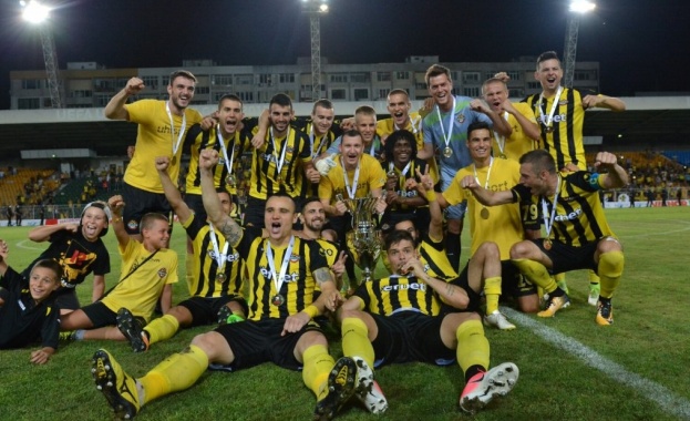 Ботев Пловдив спечели Суперкупата на България В откриването на футболния