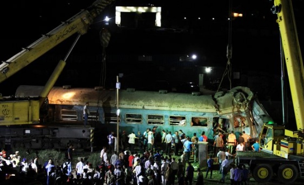 42 души са жертвите на вчерашната влакова катастрофа в Египет
