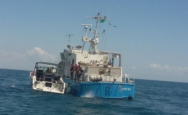 Спасителната операция е започнала през нощта в събота срещу неделя