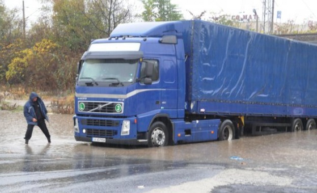 Рано сутринта в понеделник е подаден сигнал че около газ