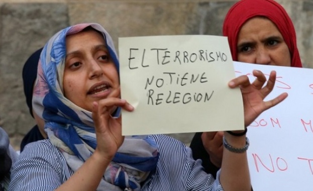 Майката на Юнес Абуякуб основния заподозрян за атентата в Барселона