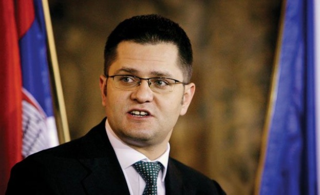 Бившият сръбски министър на външните работи Вук Йеремич остро осъди