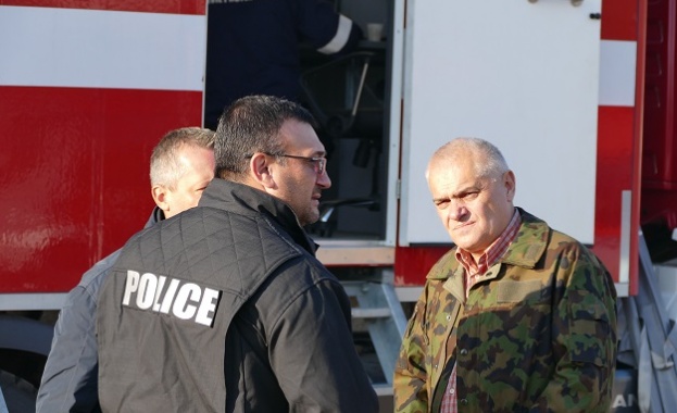 Около 15 000 дка са засегнатите площи от пожара в