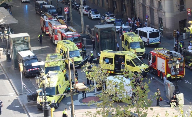 Броят на жертвите от двойната терористична атака в Каталуня миналата