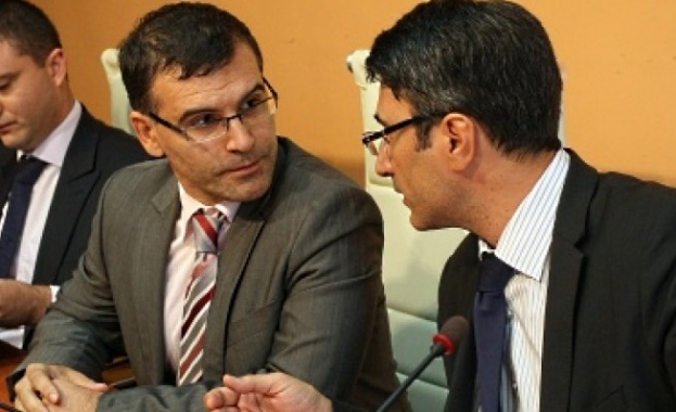 Двама министри от първия кабинет на Бойко Борисов се сдобиха