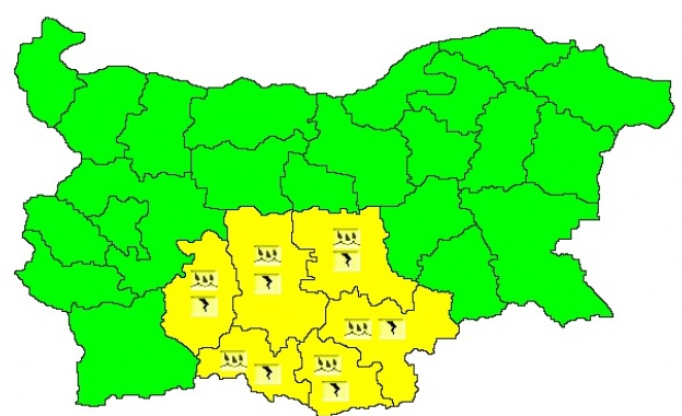 Атмосферното налягане сутринта ще бъде близко до средното за месеца