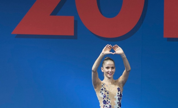 Звездата на българската художествена гимнастика Невяна Владинова спечели първия си