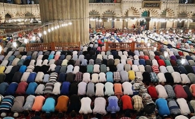 Днес мюсюлманите по света почитат Курбан Байрам В южната гранична