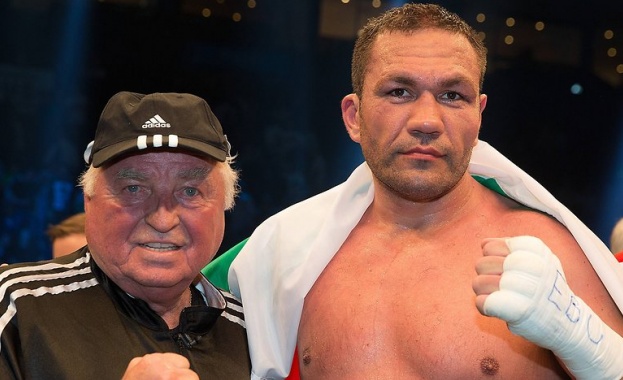 Пулев ще вземе финалното решение във втората половина от мача