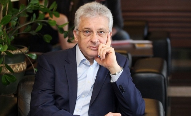 Правителството ще проверява обвиненията към Калин Митрев по така наречената