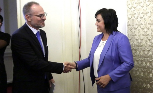 И Лозан Панов приема президентът да назначава председателя на антикорупционния