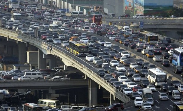 Китай вече проучва кога да забрани производството и продажбата на