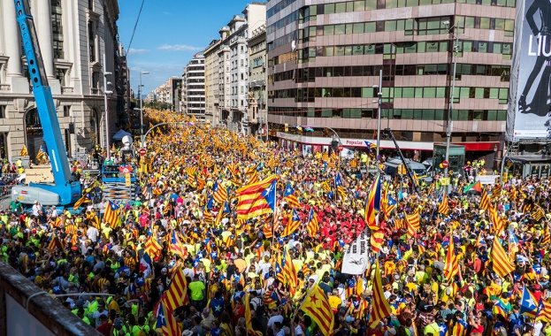 Каталунските прокурори са дали нареждане на полицията да изземва урни