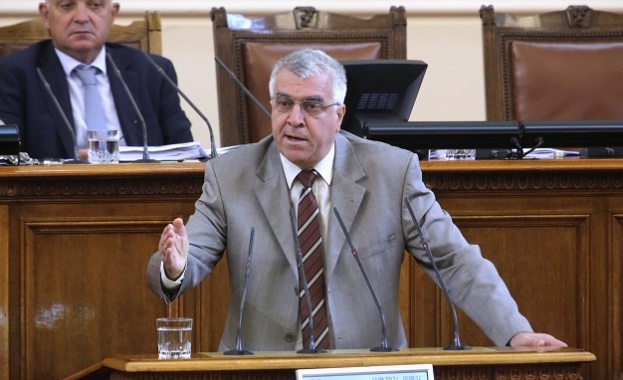 Искаме да сложим край на монопола и двойните стандарти при