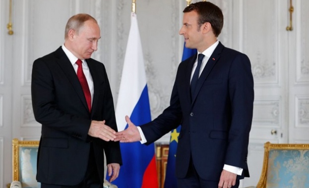 Президентите на Русия и Франция Владимир Путин и Еманюел Макрон