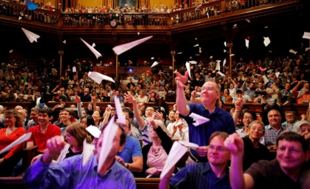 Вчера вечерта в Харвард се състоя 27 ата церемония по