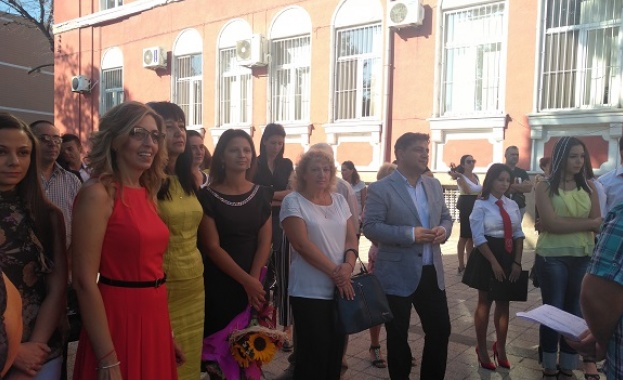 Днешният ден е празник посветен на тържеството на духа и