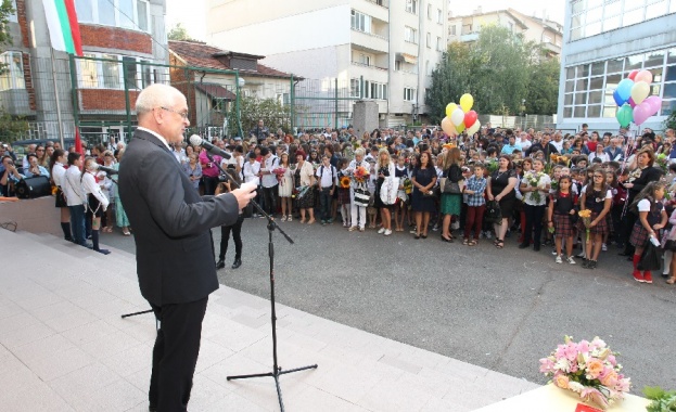 Председателят на Народното събрание Димитър Главчев откри първия учебен ден