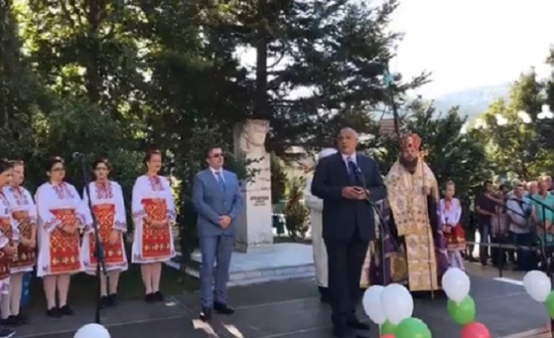 От началото на годината имаме близо 11 повишение на доходите