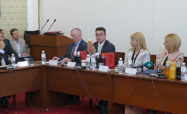 Недопустимо е да има разлики в качеството на храните в