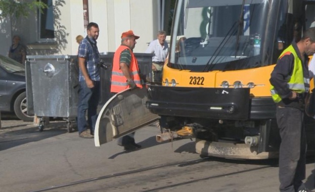 Временно тази сутрин бе променено движението по трамвайните линии 1