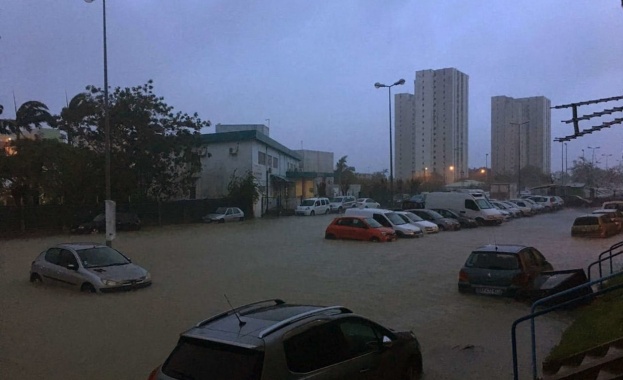 Поне един човек е починал а двама са в неизвестност