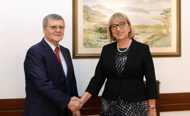 Правосъдният министър Цецка Цачева се срещна с генералния прокурор на