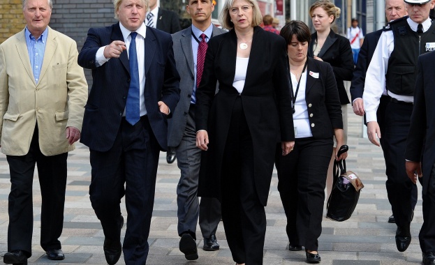 Ако премиерът Тереза Мей имаше мнозинство в парламента тя незабавно