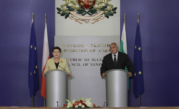 Не бих раздели държавите на послушни и непослушни а на