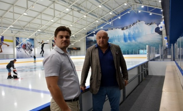 Ледената пързалка в Кранево разширява географията за спорт и възможностите