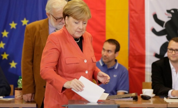 Съюзът ХДС ХСС печели изборите за федерален парламент в Германия с