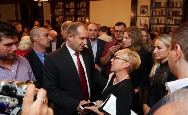 Пред Общото събрание на ООН Радев първо малко импровизира после