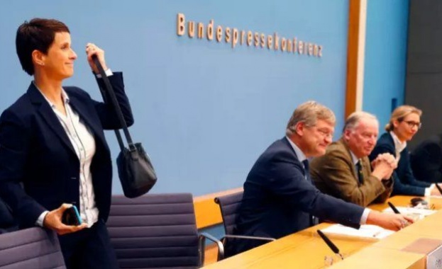 Лидерката на Алтернатива за Германия Фрауке Петри обяви че няма