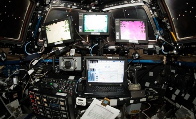 Основният проблем за компютрите в открития Космос е непрекъснатият поток