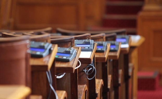 Депутатите приеха Доклада за състоянието на отбраната и въоръжените сили