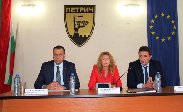 Заместник министърът на регионалното развитие и благоустройството и Ръководител на УО