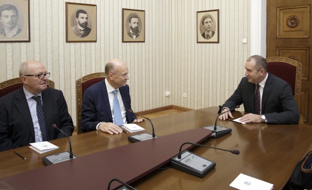 Президентът Румен Радев се срещна на Дондуков 2 с председателя